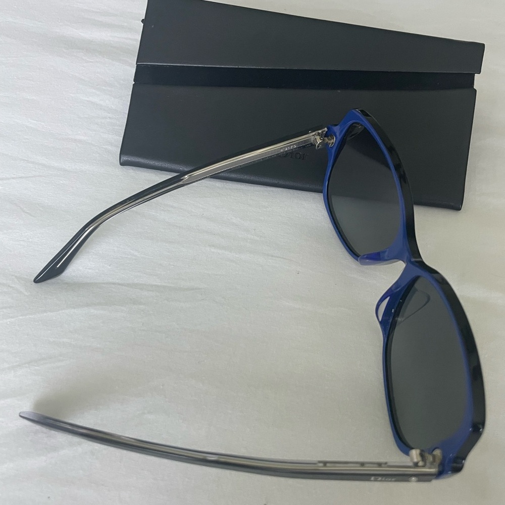 The Christian Dior Montaigne-21FS - Picture 6 of 9